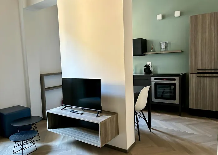 Saragozza Suite 2 Intero Appartamento In Centro Storico Wifi E Parcheggio Gratuito
